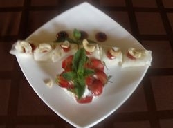 Клубнично-ореховый десерт